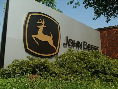 Запчастини John Deere