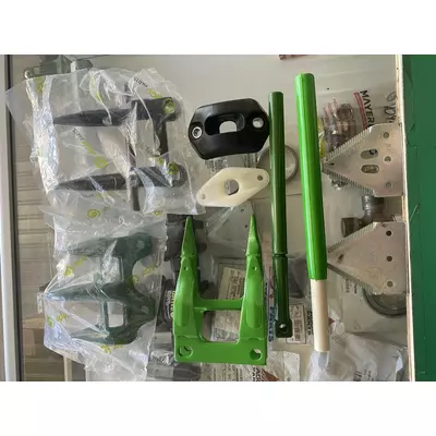 Палець жниварки протирізальний CaseIH, John Deere H153855 , 87702974 , H229537